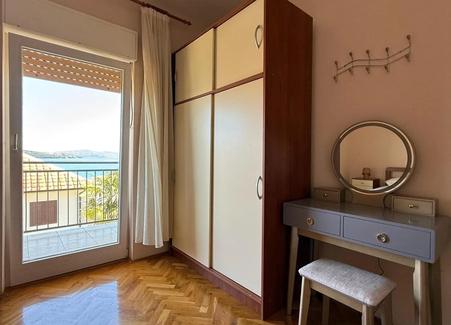 4-Bedroom Lux Apartment With Amazing Scenery تروغير