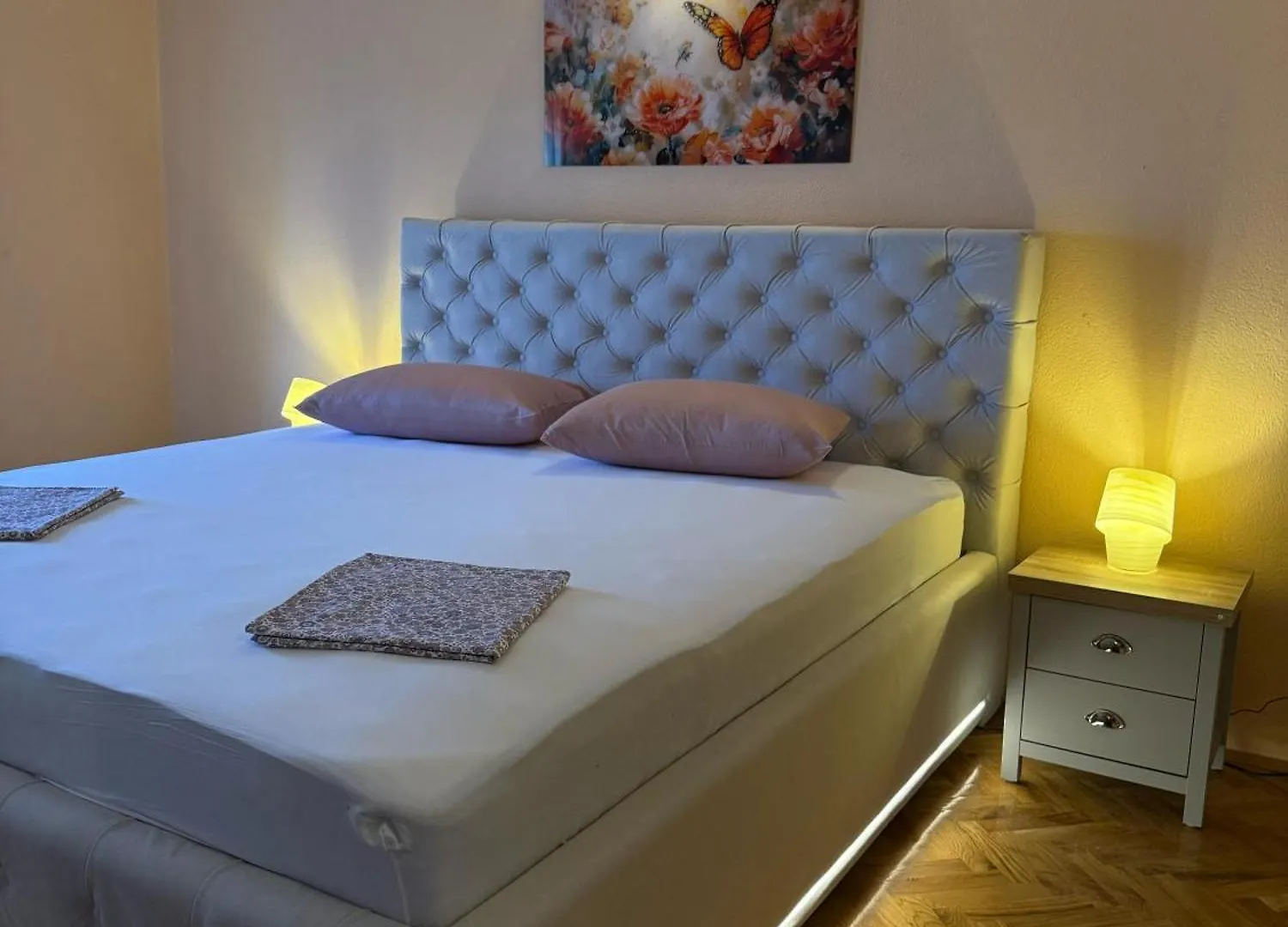 4-Bedroom Lux Apartment With Amazing Scenery تروغير