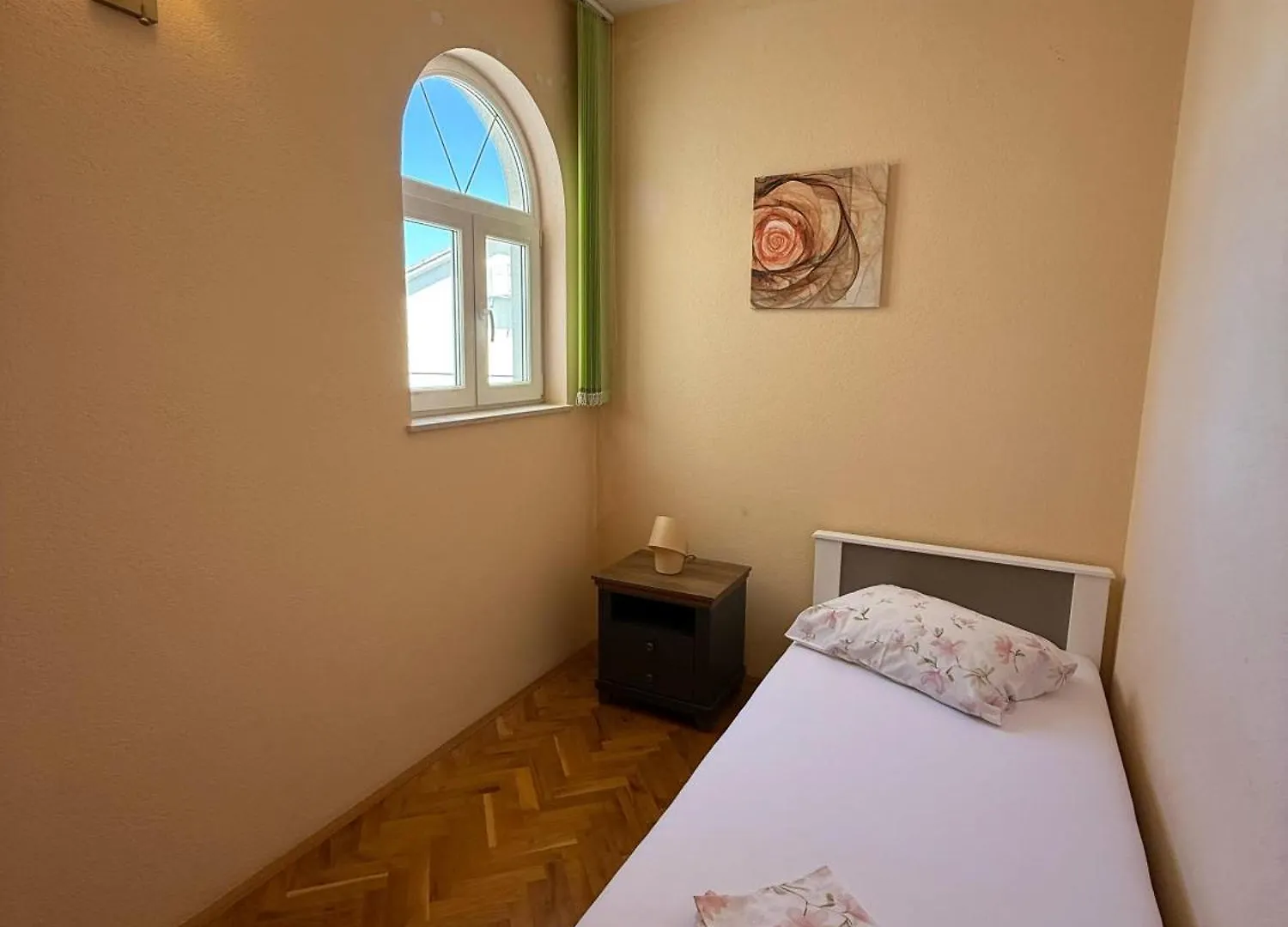 4-Bedroom Lux Apartment With Amazing Scenery تروغير