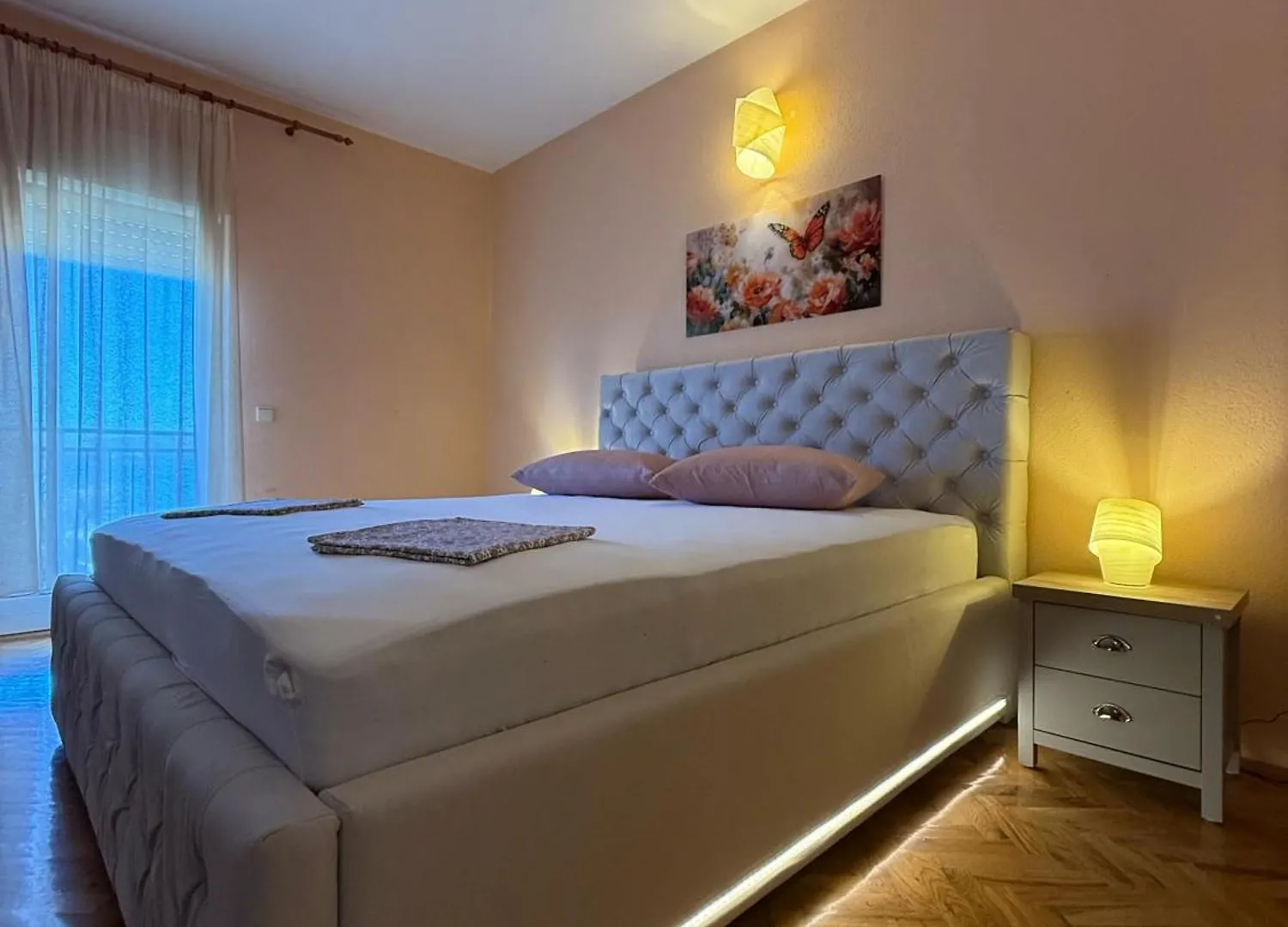 4-Bedroom Lux Apartment With Amazing Scenery تروغير 0*,